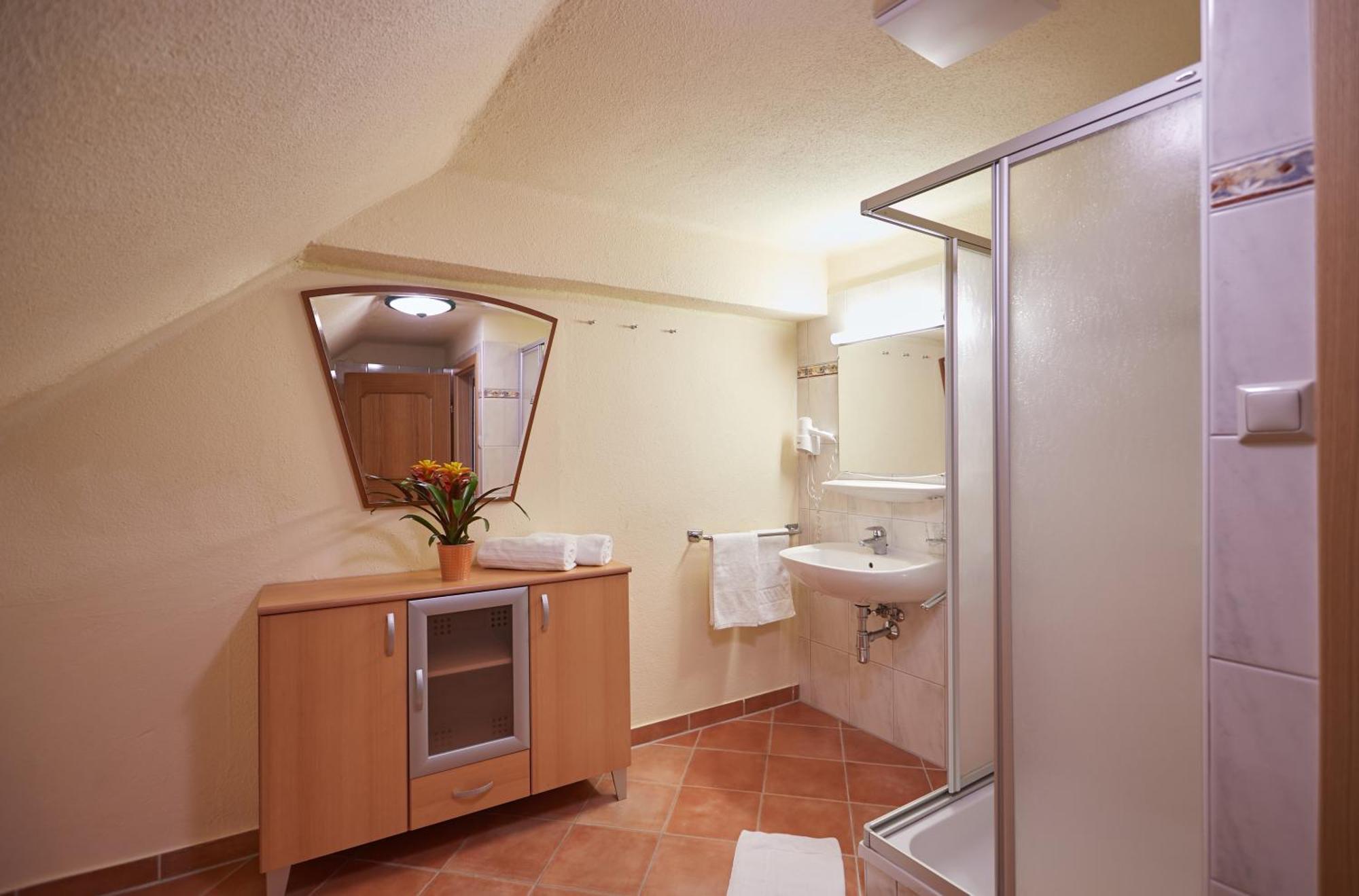 Hotel Gasthof Stenitzer Haus im Ennstal Εξωτερικό φωτογραφία