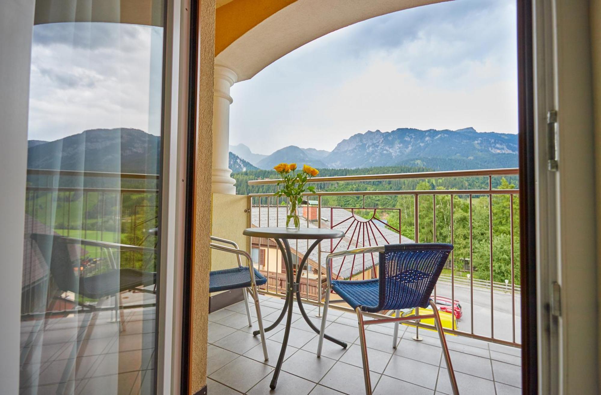 Hotel Gasthof Stenitzer Haus im Ennstal Εξωτερικό φωτογραφία