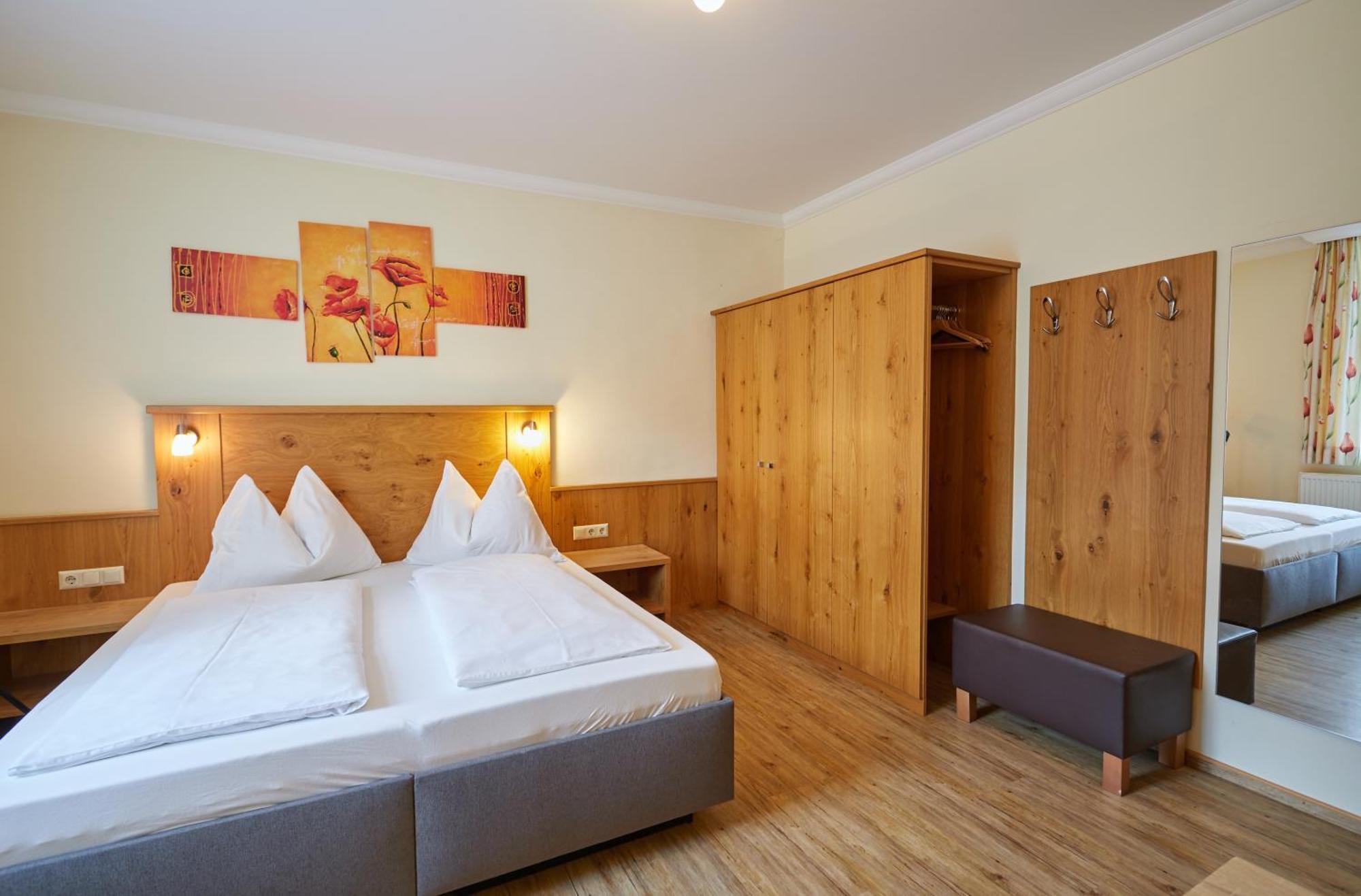 Hotel Gasthof Stenitzer Haus im Ennstal Εξωτερικό φωτογραφία